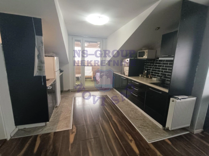 stan na prodaju Novi Sad 81m2 580074
