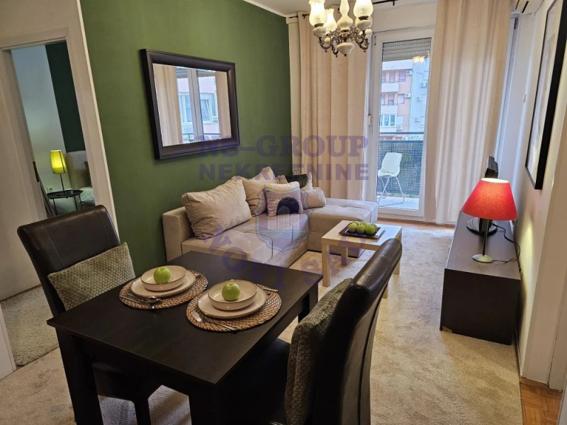 Stan na prodaju Novi Sad 50m2, 580173
