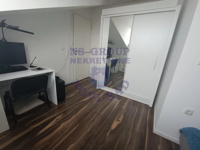 stan na prodaju Novi Sad 81m2 580074