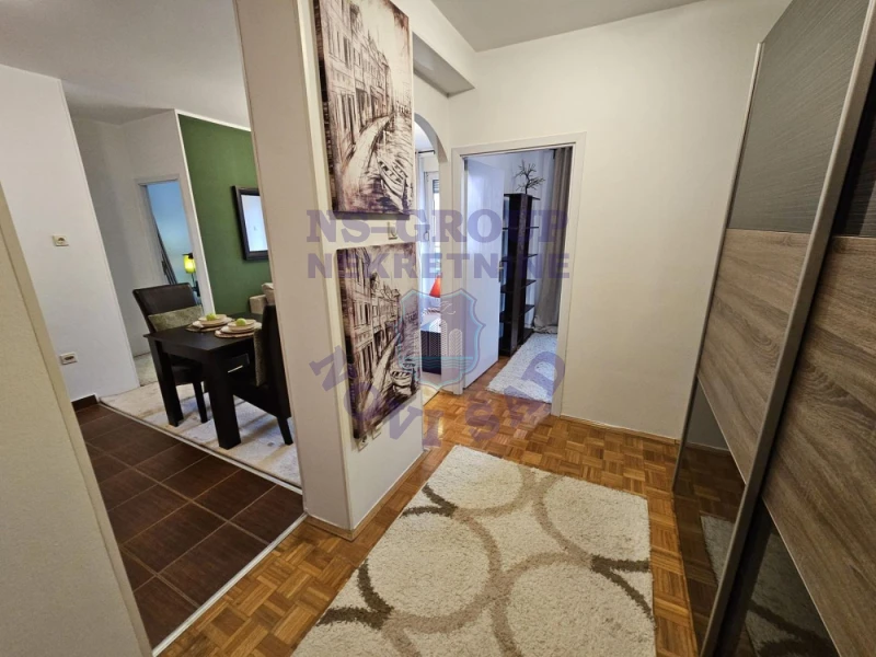 Stan na prodaju Novi Sad 50m2, 580173
