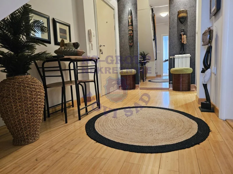 Stan na prodaju Novi Sad 76m2, 580174