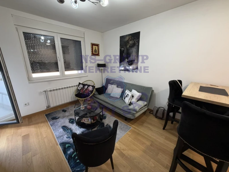 stan na prodaju Novi Sad, 38m2 579981