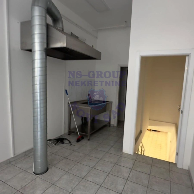 Lokal na prodaju Novi Sad 42m2, 17666