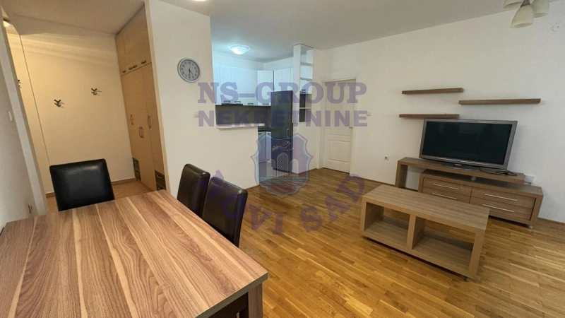 Stan za izdavanje Novi Sad 75m2, 565412