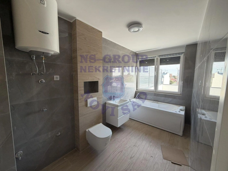 Stan na prodaju Novi Sad 154m2, 535684