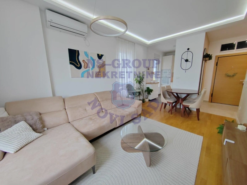 stan na prodaju Novi Sad 57m2 580159