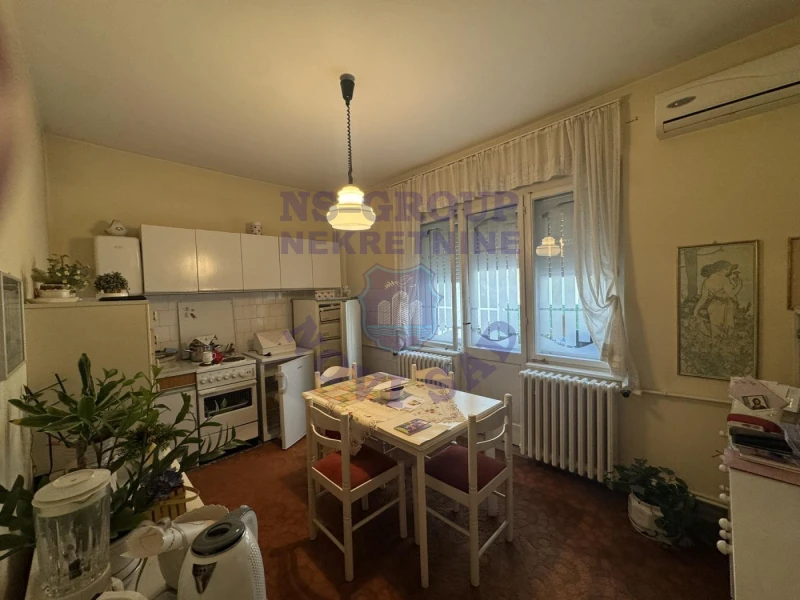 Stan na prodaju Novi Sad 68m2, 580137