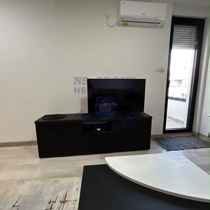 Stan za izdavanje Novi Sad 42m2, 17728