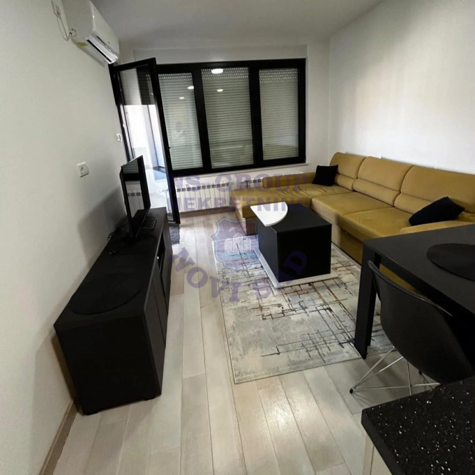 Stan za izdavanje Novi Sad 42m2, 17728