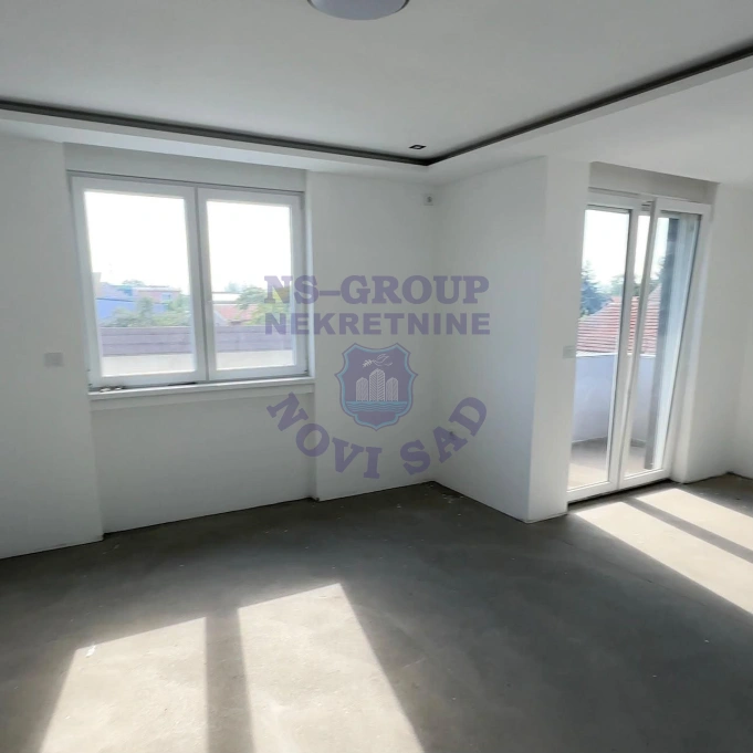 Lokal na prodaju Novi Sad 290m2, 17713