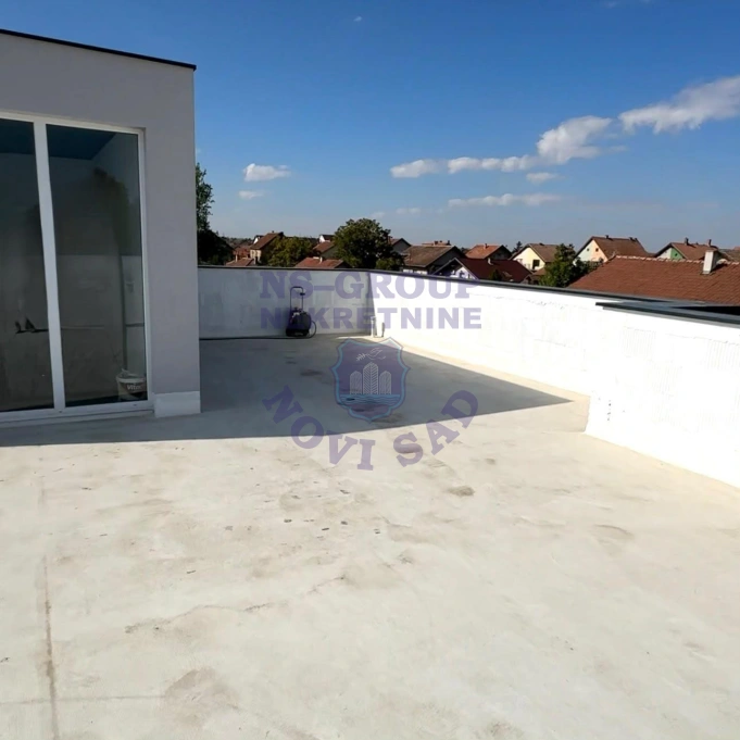 Lokal na prodaju Novi Sad 290m2, 17713