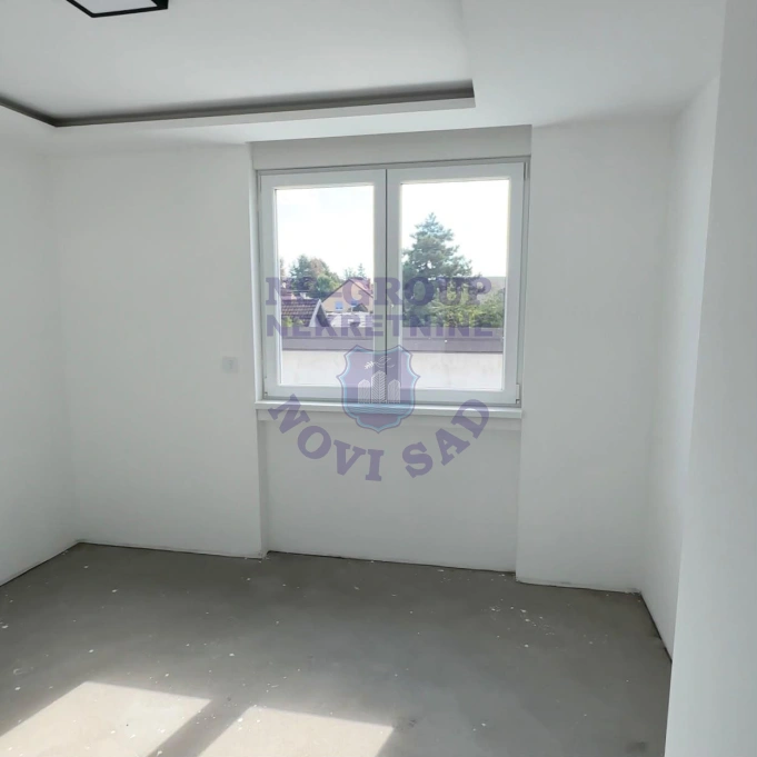 Lokal na prodaju Novi Sad 290m2, 17713