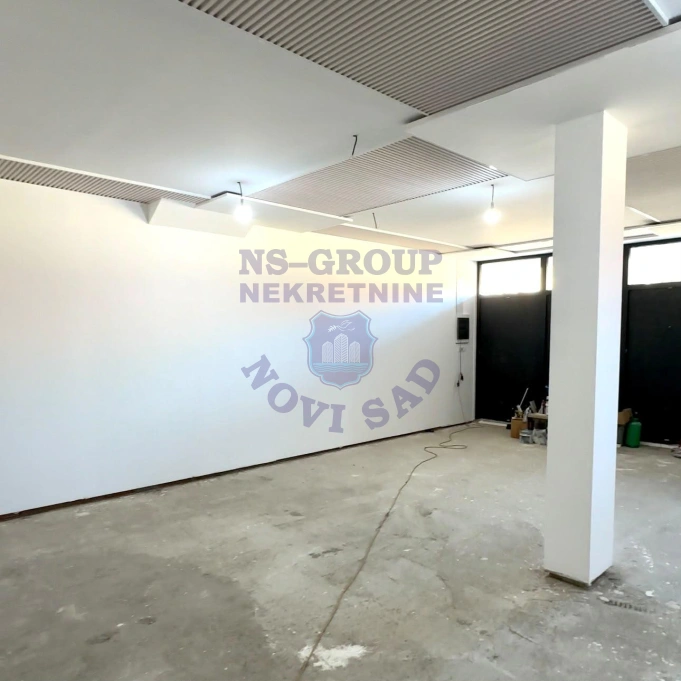 Lokal na prodaju Novi Sad 290m2, 17713
