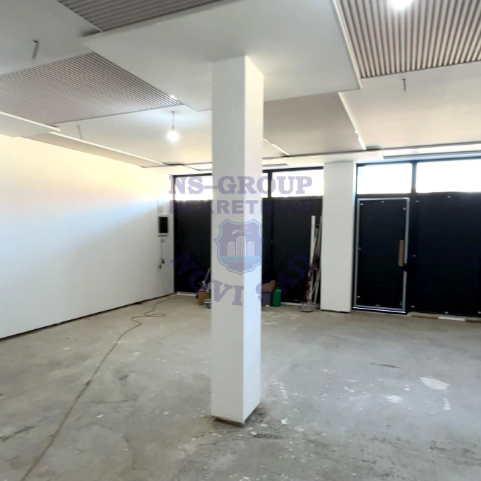 Lokal na prodaju Novi Sad 290m2, 17713