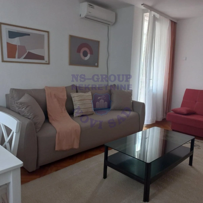 Stan za izdavanje Novi Sad 50m2, 17735