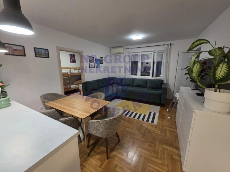 stan na prodaju Novi Sad, 54m2 580311