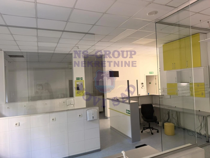 Lokal za izdavanje Novi Sad 150m2, 17712