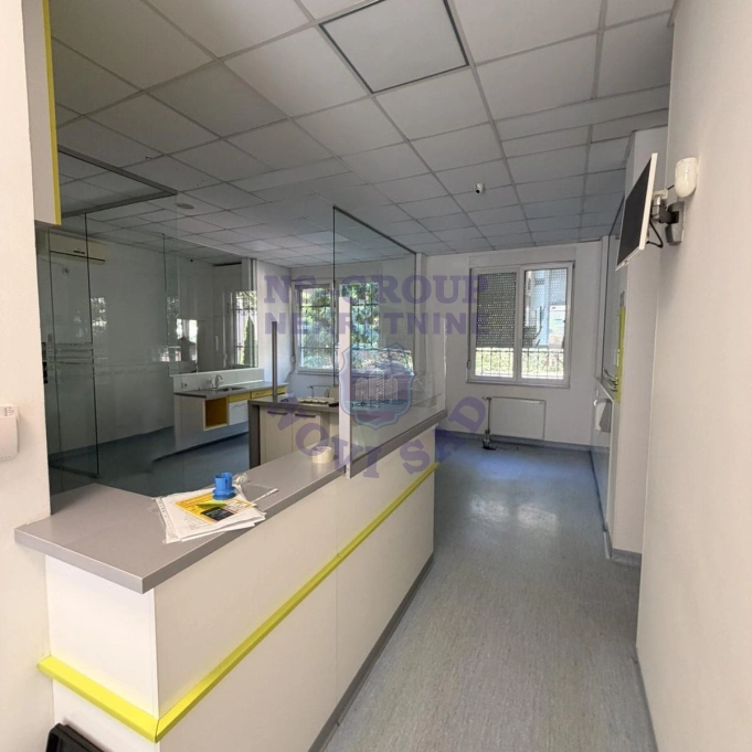Lokal za izdavanje Novi Sad 150m2, 17712