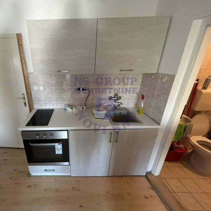 Stan za izdavanje Novi Sad 22m2, 17743