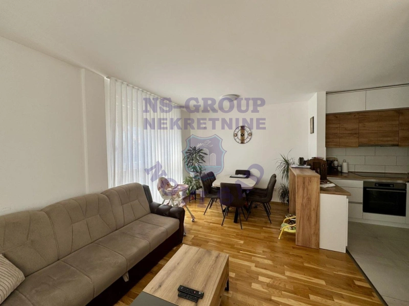 stan na prodaju Novi Sad 81m2 580223