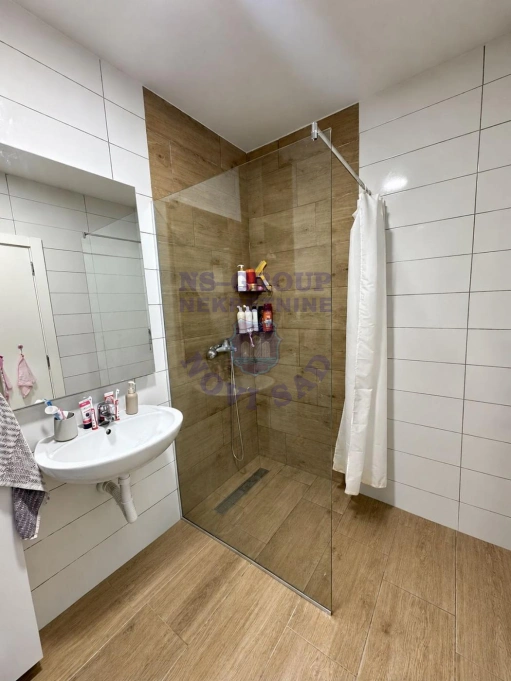 stan na prodaju Novi Sad 81m2 580223