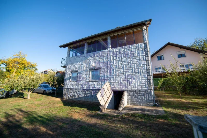 Kuća na prodaju Sremska Kamenica 138m2, 578600