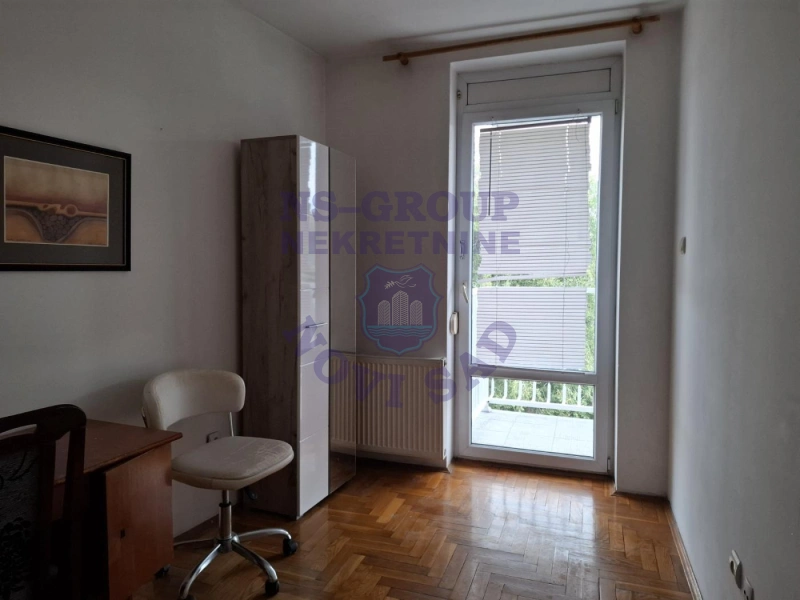 stan na prodaju Novi Sad, 55m2 579972