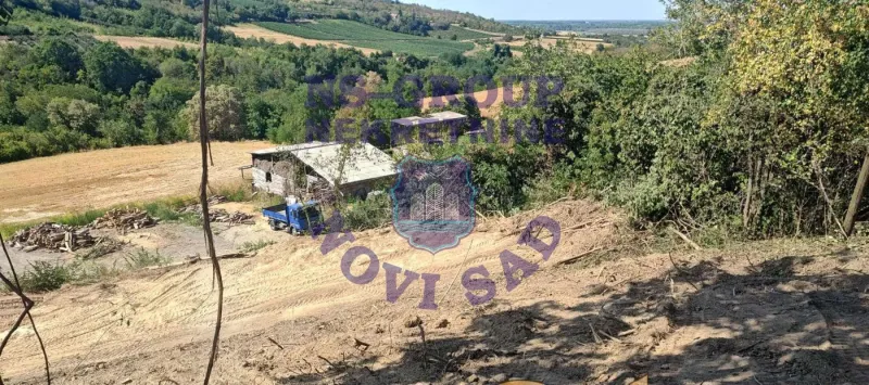 Plac na prodaju Sremski Karlovci 886m2, 580512