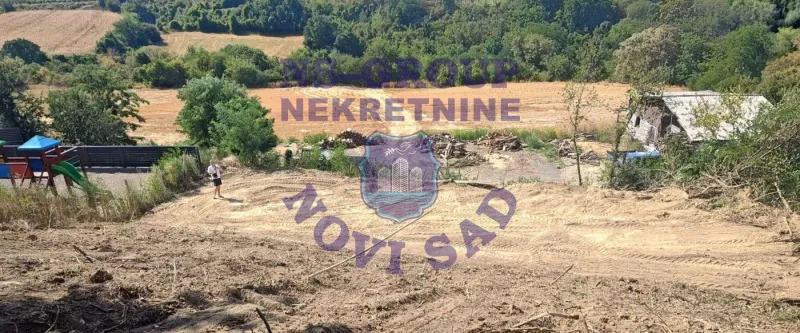 Plac na prodaju Sremski Karlovci 886m2, 580512