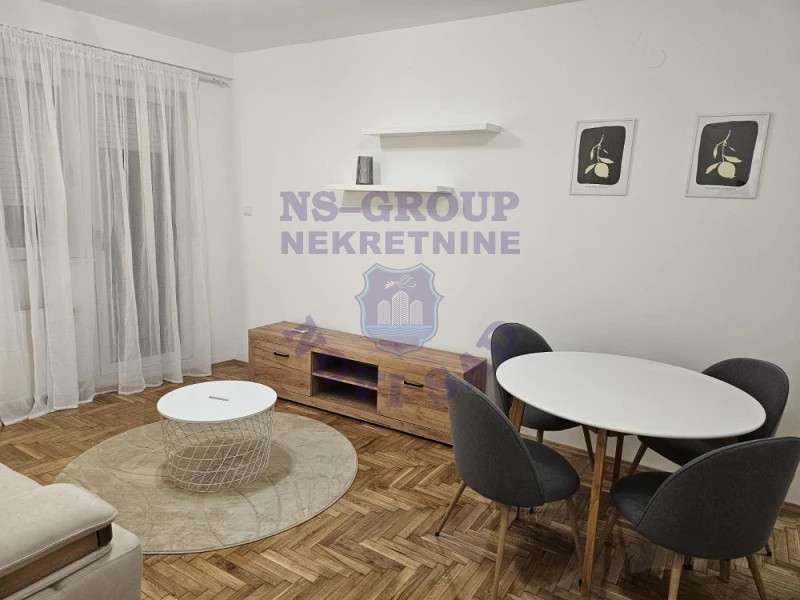 Stan na prodaju Novi Sad 50m2, 17759