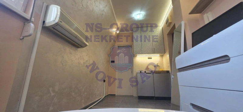 Stan na prodaju Novi Sad 13m2, 580491