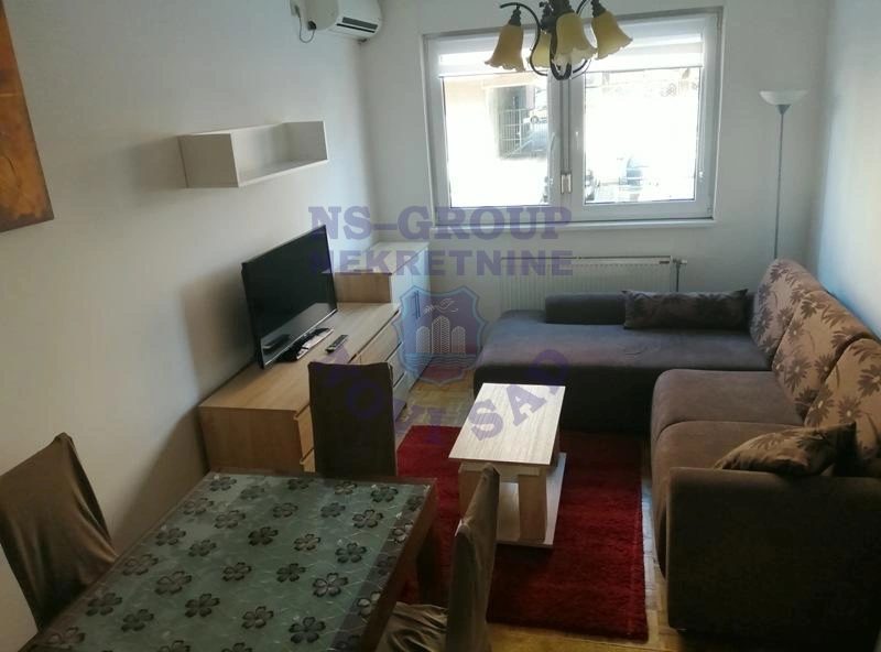stan na prodaju Novi Sad, 42m2 580577