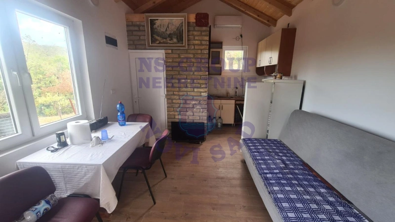 Kuća na prodaju Sremski Karlovci 22m2, 580555