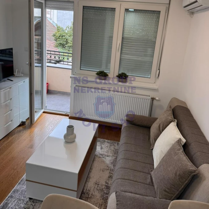 Stan za izdavanje Novi Sad 32m2, 17775