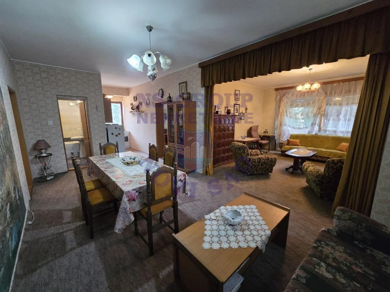 Kuća na prodaju Despotovo 234m2, 580348