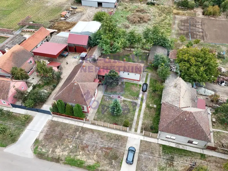 Kuća na prodaju Despotovo 234m2, 580348