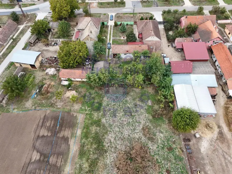 Kuća na prodaju Despotovo 234m2, 580348