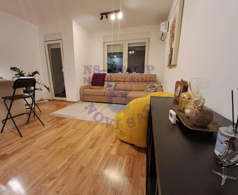 stan na prodaju Novi Sad, 59m2 580717