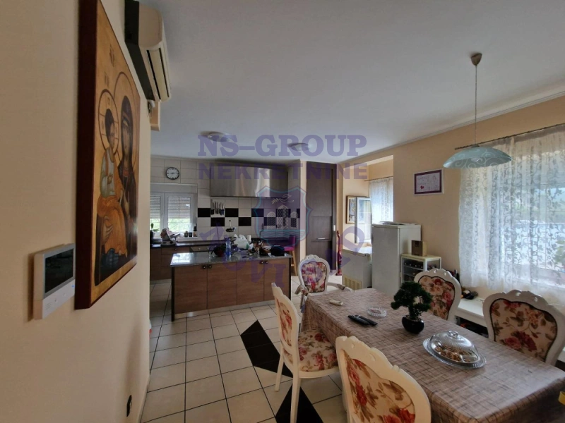 Kuća na prodaju Sremska Kamenica 304m2, 580584