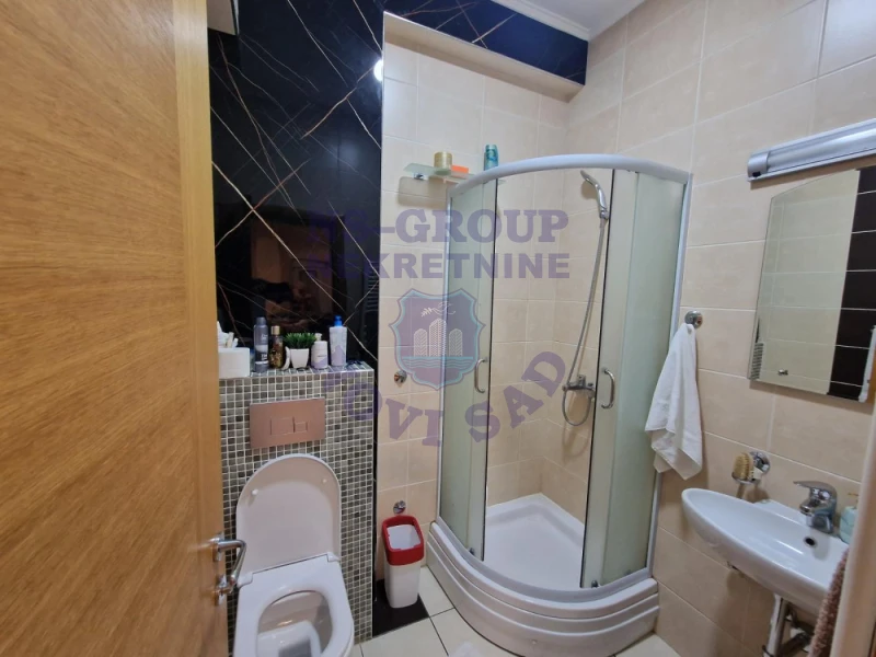 Kuća na prodaju Sremska Kamenica 304m2, 580584