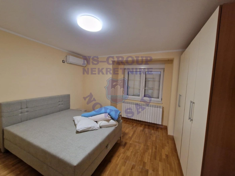 Kuća na prodaju Sremska Kamenica 304m2, 580584