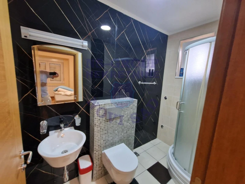 Kuća na prodaju Sremska Kamenica 304m2, 580584