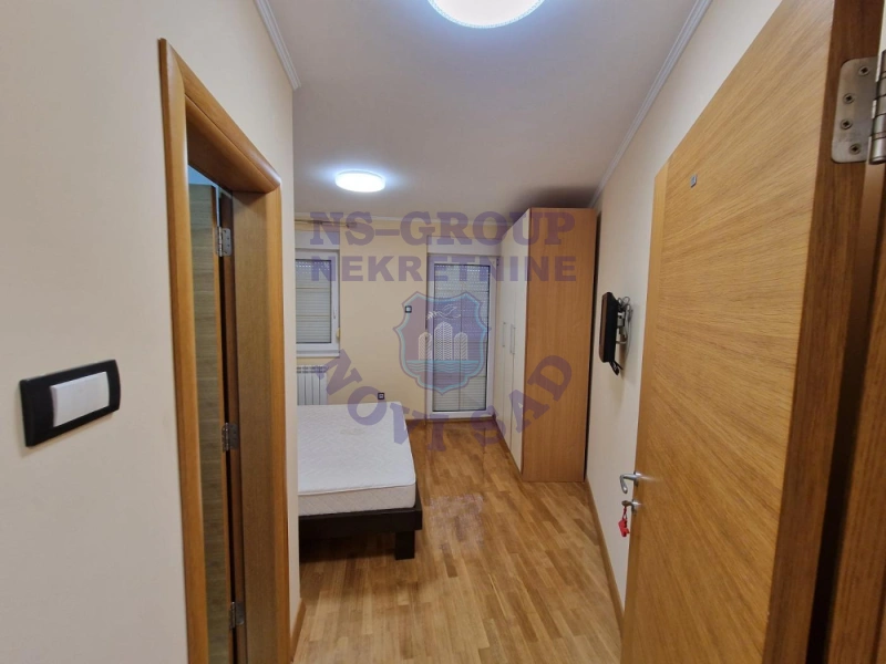Kuća na prodaju Sremska Kamenica 304m2, 580584