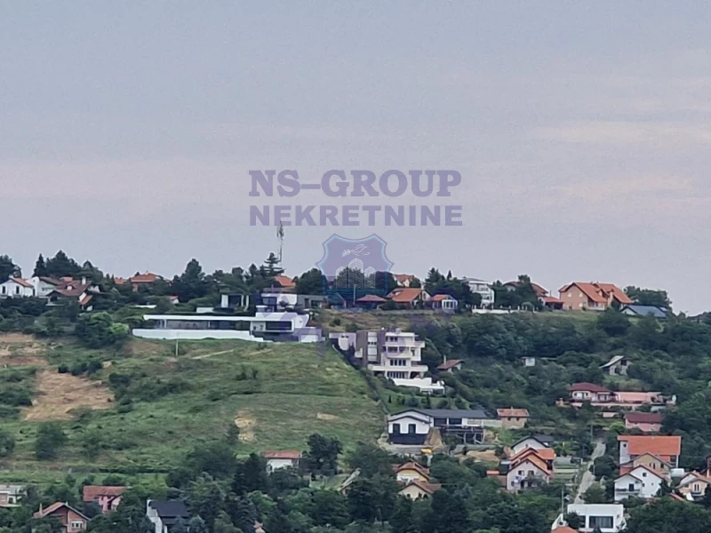 Kuća na prodaju Sremska Kamenica 304m2, 580584