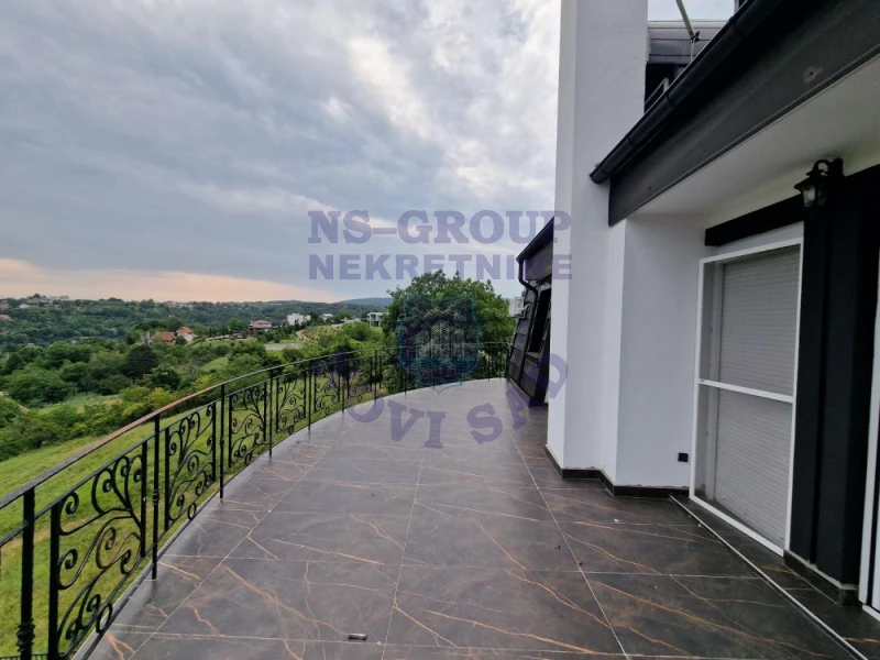 Kuća na prodaju Sremska Kamenica 304m2, 580584