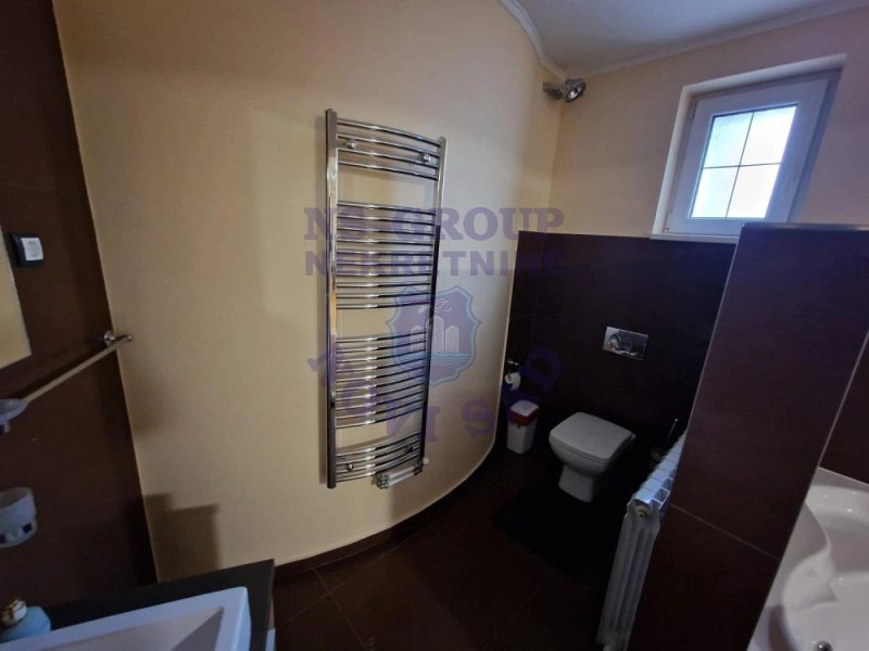 Kuća na prodaju Sremska Kamenica 304m2, 580584