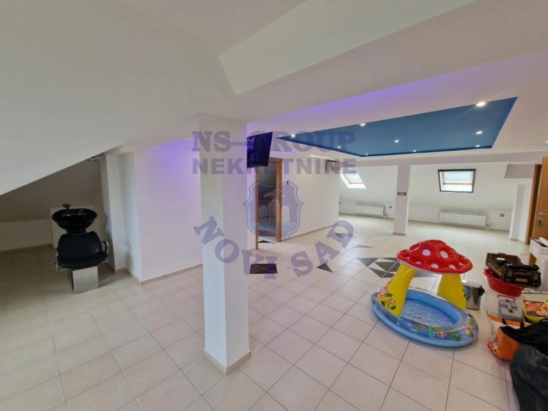 Kuća na prodaju Sremska Kamenica 304m2, 580584
