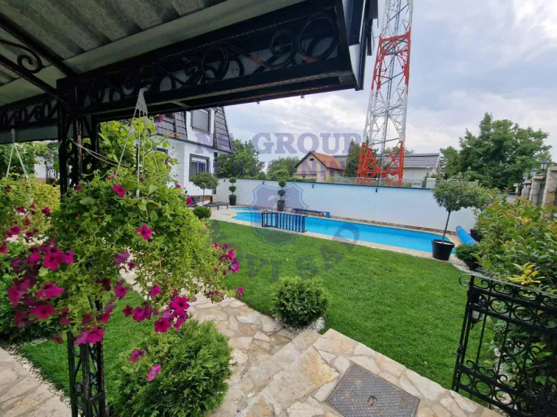 Kuća na prodaju Sremska Kamenica 304m2, 580584