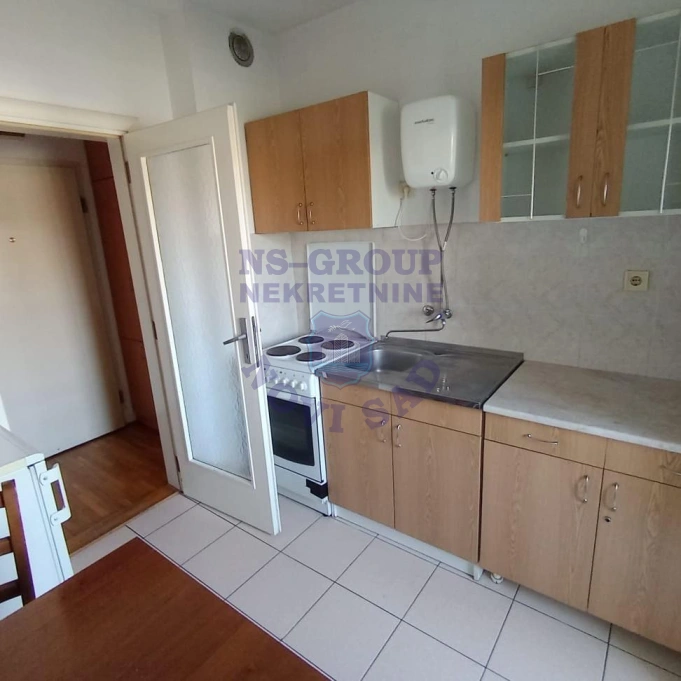 Stan za izdavanje Novi Sad 28m2, 16981