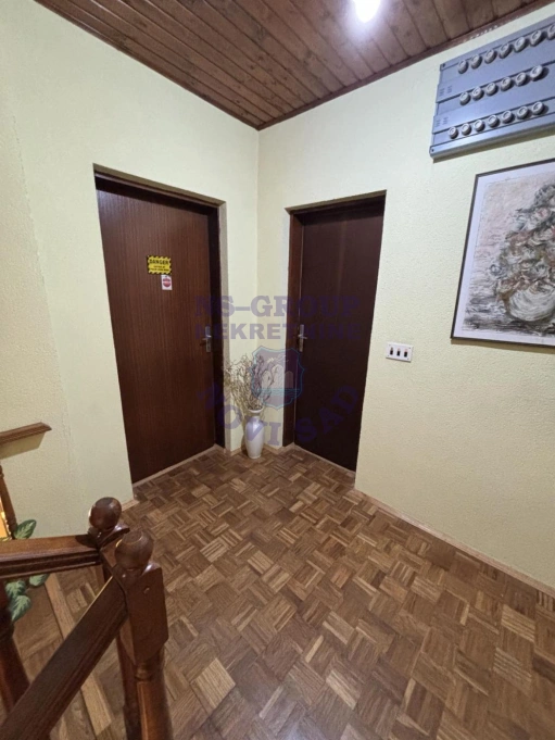 Kuća na prodaju Inđija 234m2, 580698
